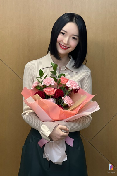 240308_끝내주는 해결사 김시현, “어디에도 속하지 않고 누구에게도 온전히 마음을 내어주지 않았던 외로운 캐릭터” 캐릭터 애정 가득한 종영 소감!.jpg